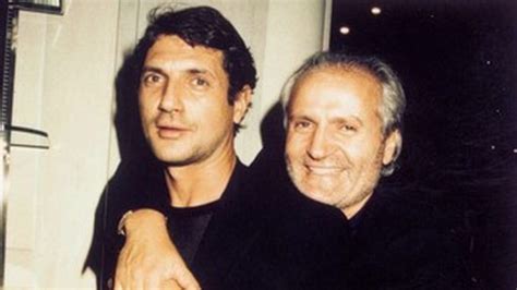 como morreu gianni versace